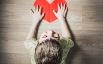 5 Ideen, um Dein Kind in schwierigen Zeiten besser zu unterstützen